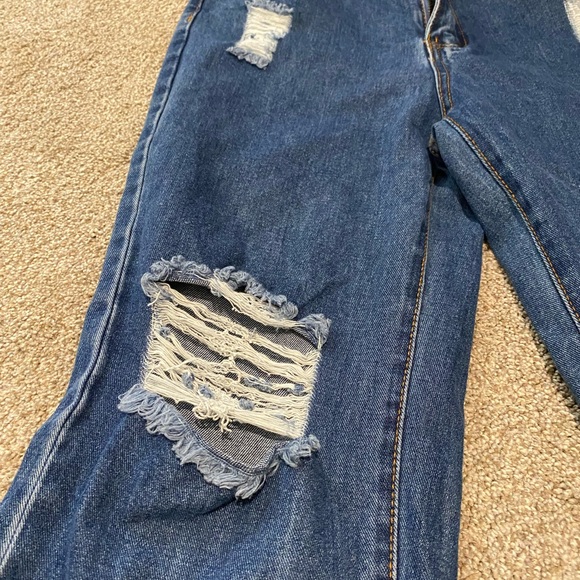 SHEIN wide leg, dark wash jeans. Size small. - Picture 3 of 9